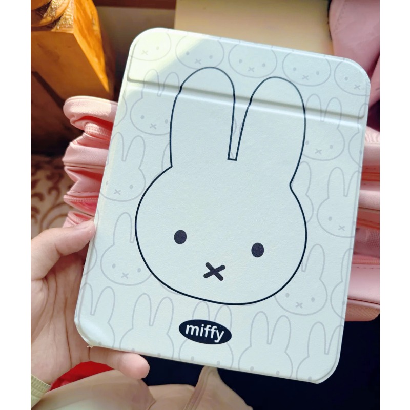 Home Goods Bathroom Mirrors - Зеркало для макияжа Miffy Bunny, портативное